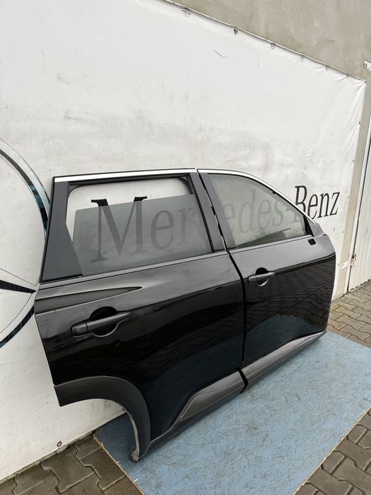 Двері дверка дверь чорні t33 rogue рог x trail 20-25р запчастини