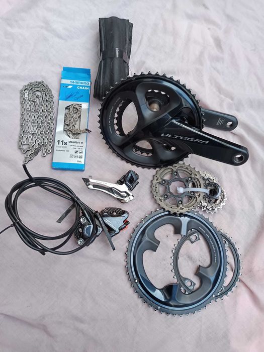 Material Ultegra R8000 em bom estado