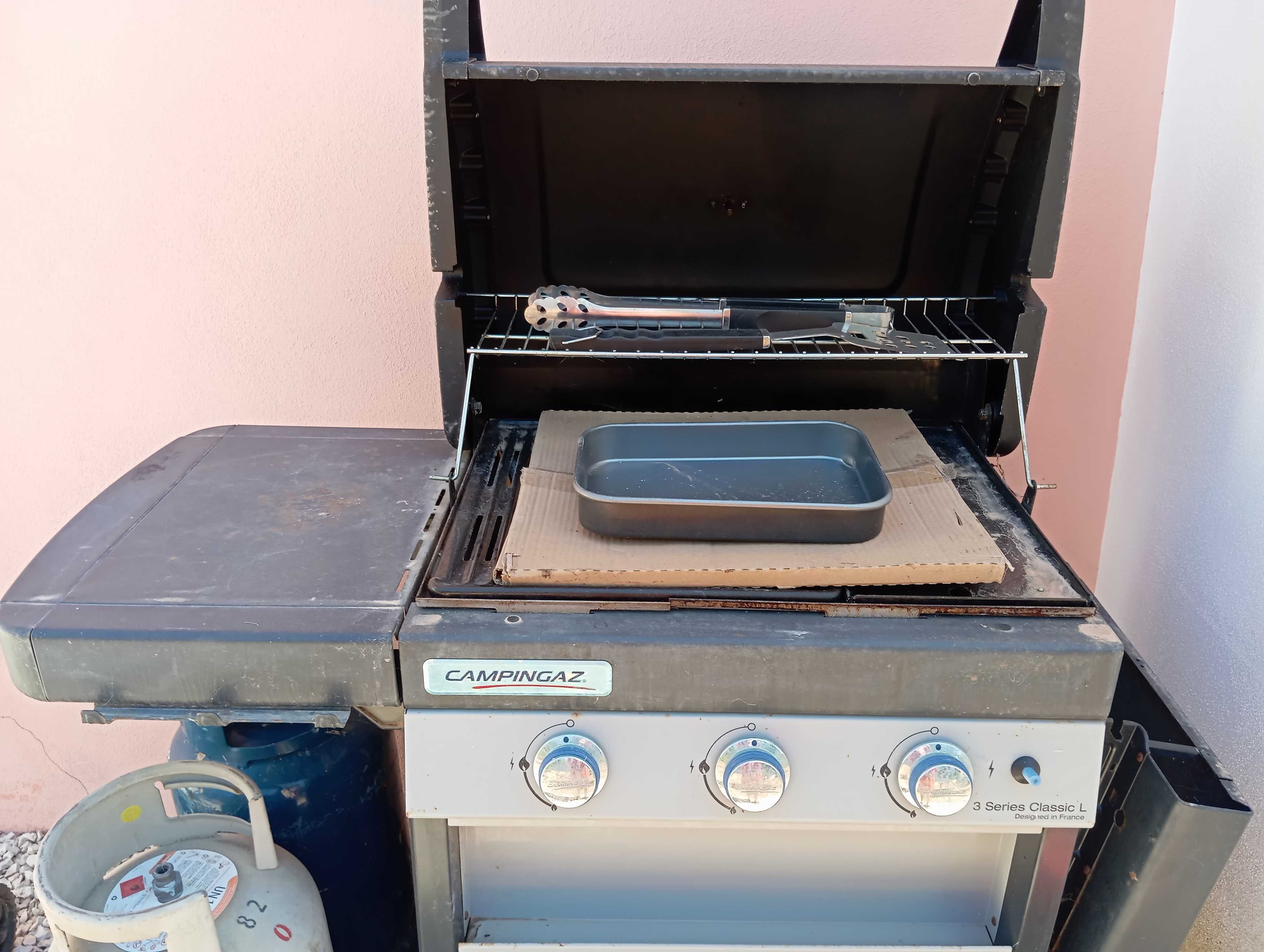 Vende campingaz usado em Albufeira. + 2 garrafas de gás