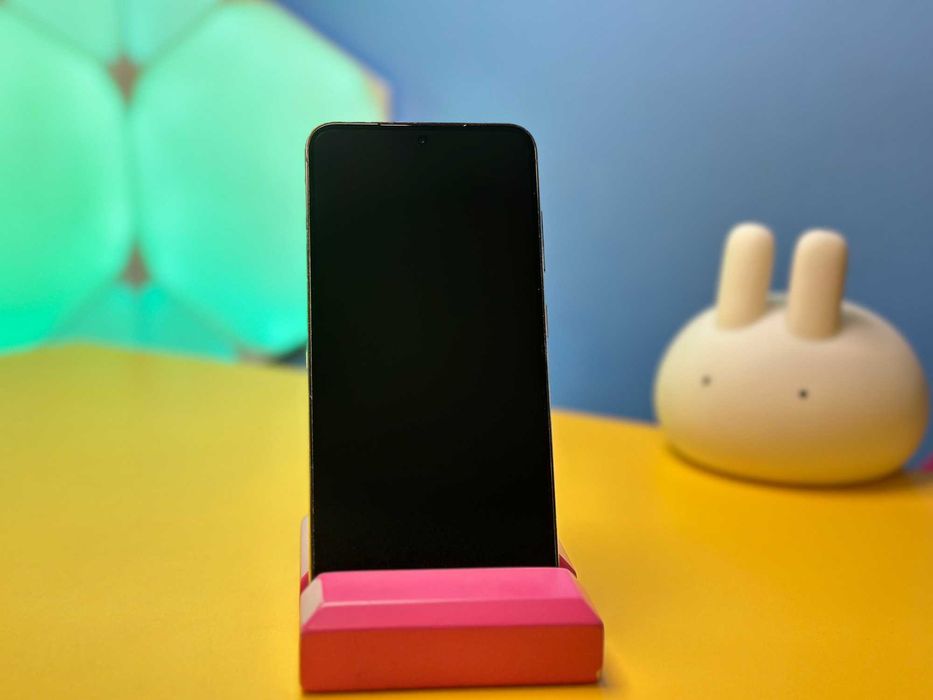 Смартфон Samsung Galaxy S23 8/256GB Black (150818) Б/У З ГАРАНТІЄЮ