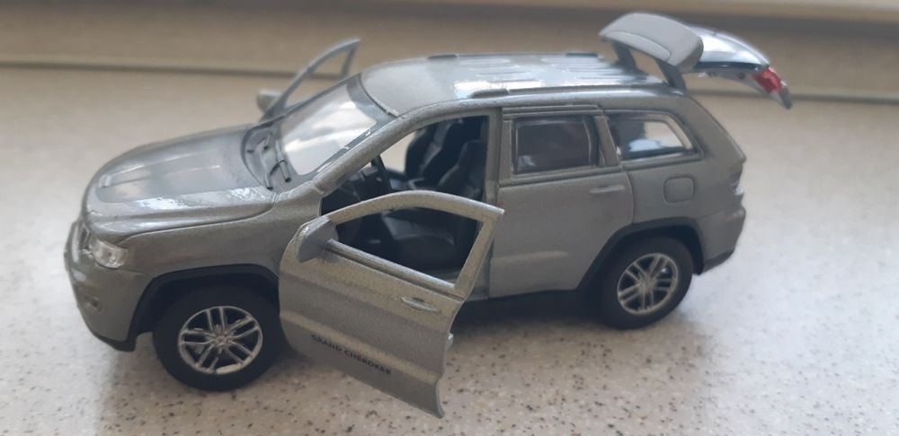 Машинка моделька металева позашляховик