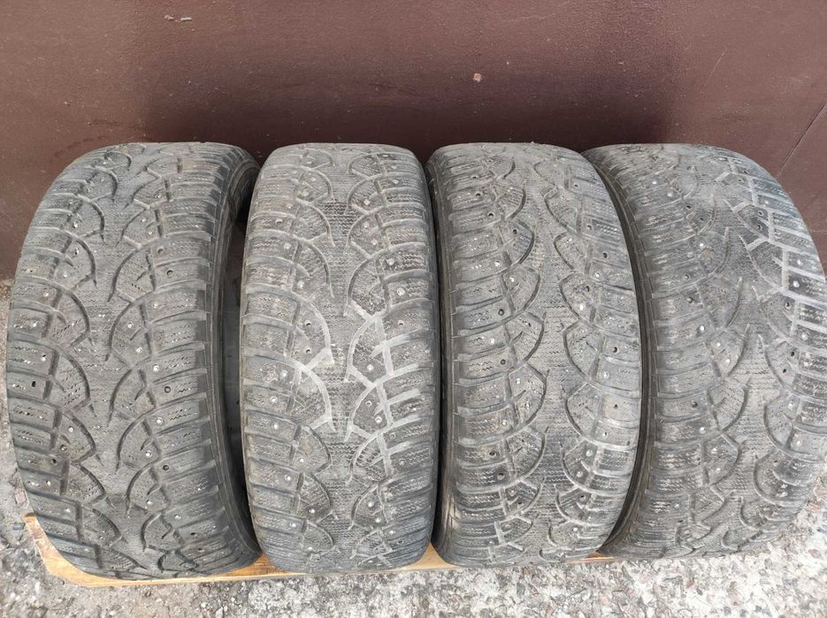 Гума зима Gislaved Nord Frost  3 215/55 R16