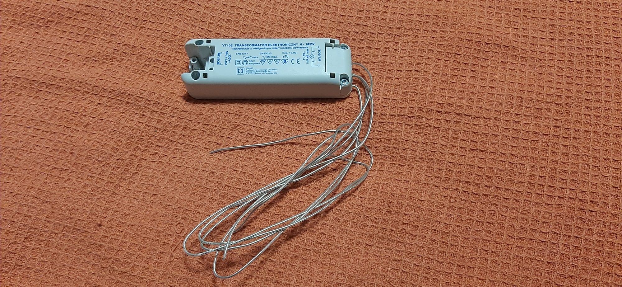 TRANSFORMATOR Elektroniczny  YT105T 0-105W 12V