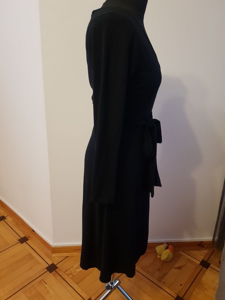 Czarna sukienka z dzianiny na zakładkę,  38, 40, M, L