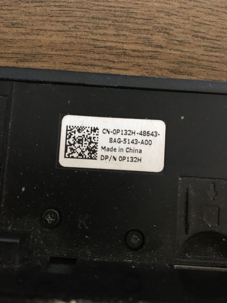 Продам ноутбук Dell на запчастини