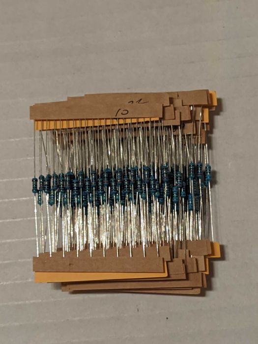 660 Набір резисторів SMD 0402 0603 0805 1206 1/4Вт.0,1-0,33-0,47-1Ohm