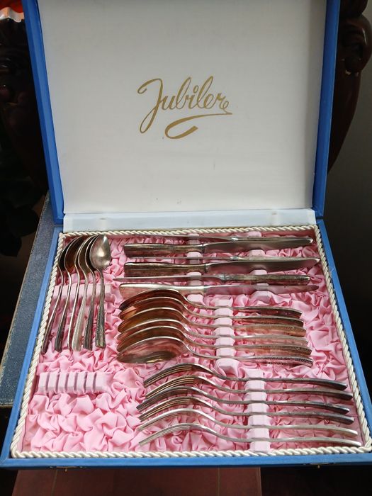 Hefra PRL posrebrzane sztućce 24 elementy walizka wzór wschodni