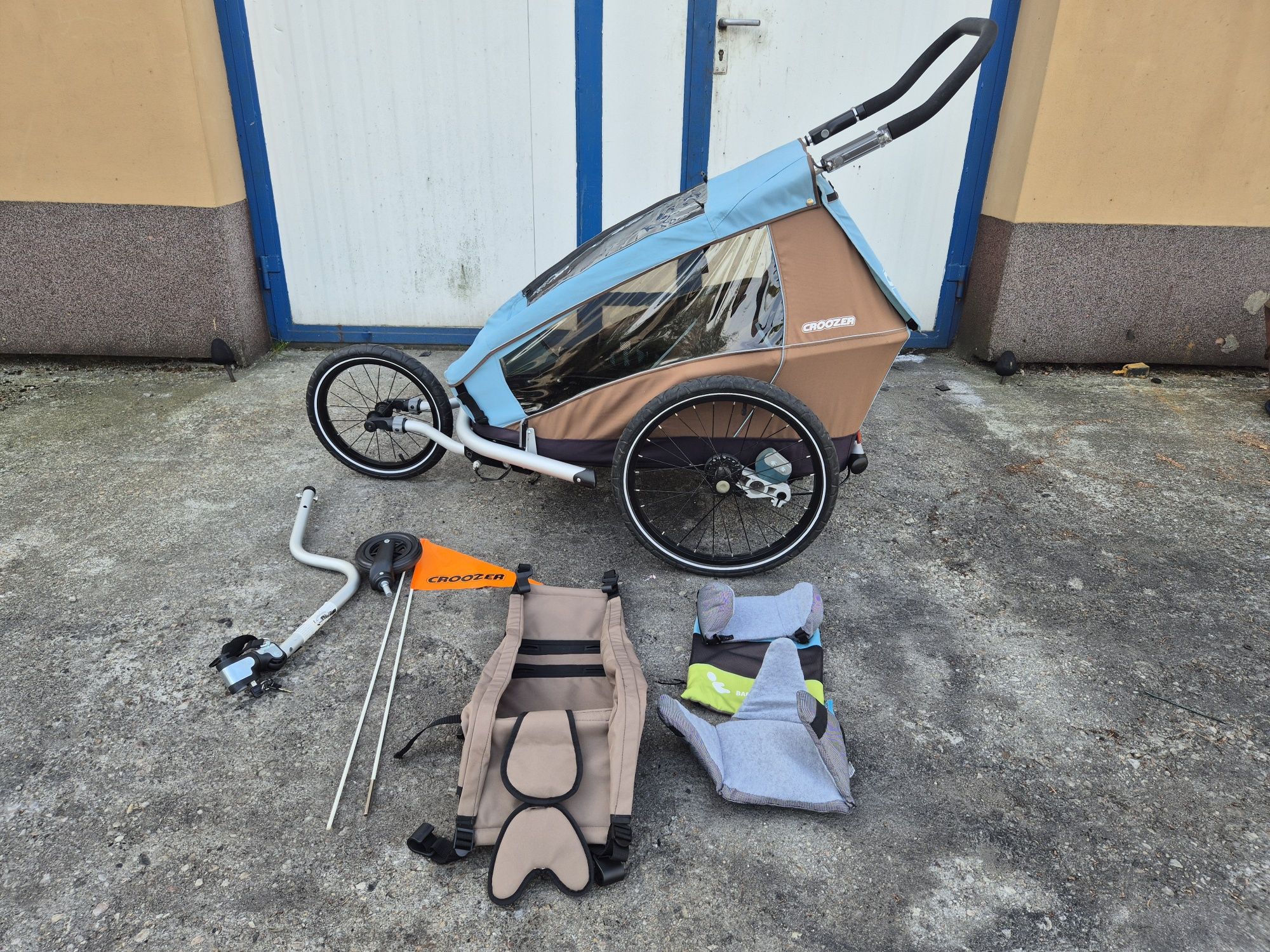 Hamak Model 2019 Oświetlenie LED Przyczepka CROOZER For 1 Kids 
Mod