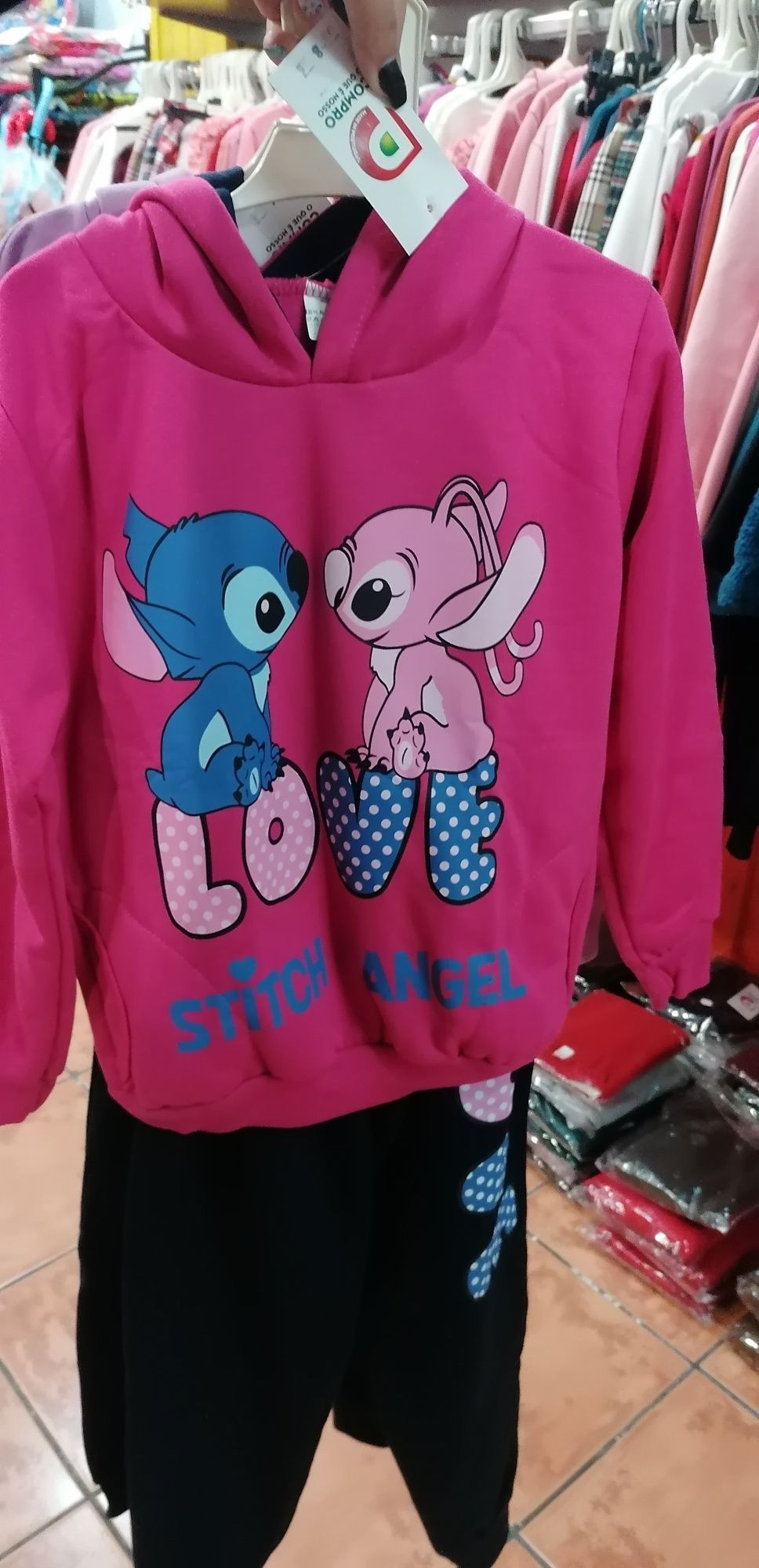 Vários fatos de treino de criança cardados  stitch, divertida Mente