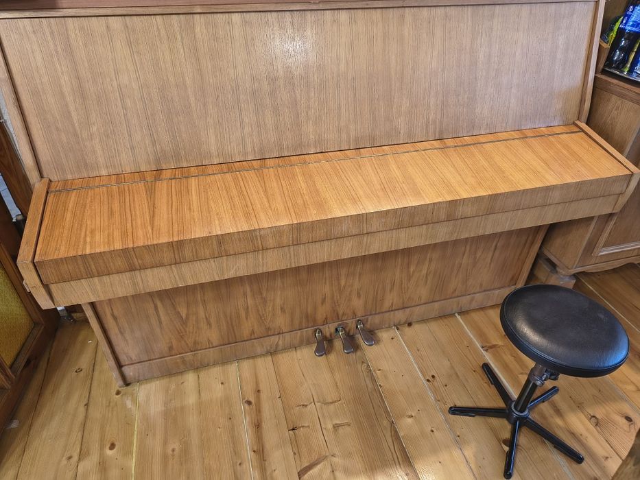 Pianino CALISIA używane