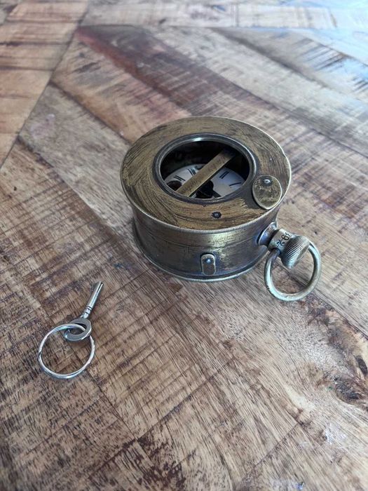 Stary zegarek zegar wartowniczy służby wartowniczej Bürk’s System