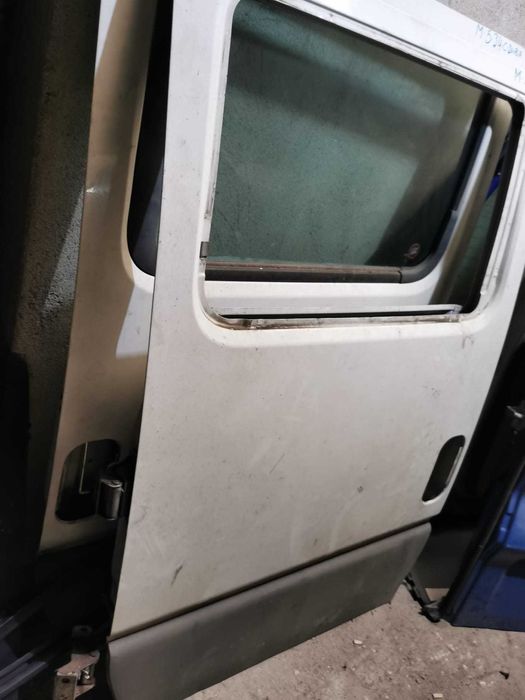 Porta lateral Mitsubishi canter 534
