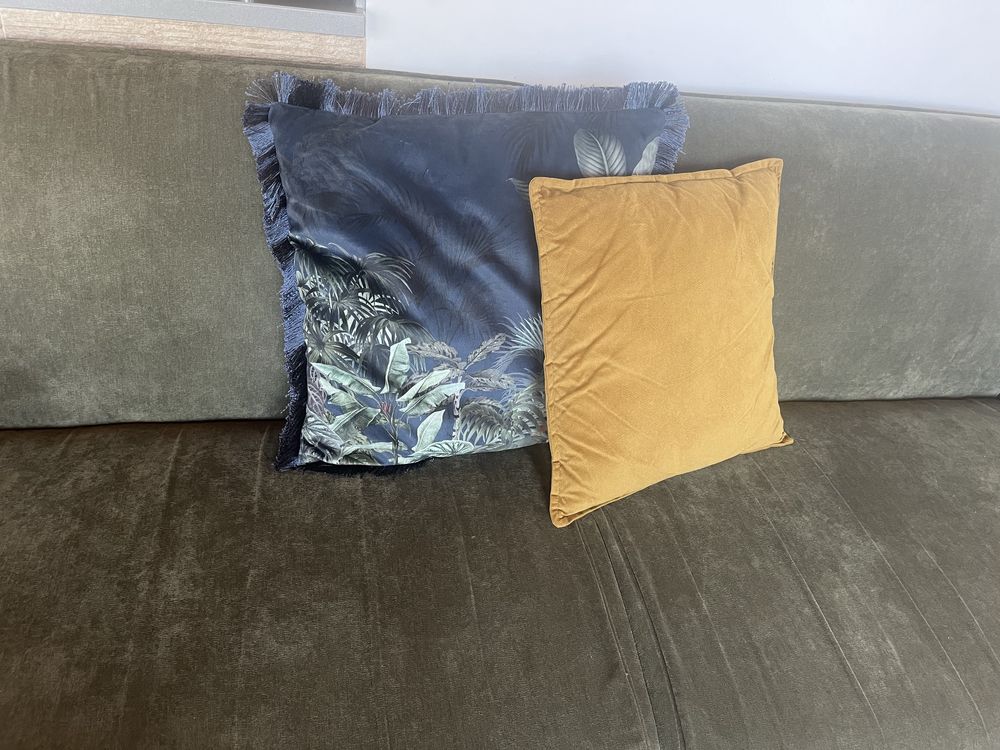 Dois Sofas (cama) marca AREA