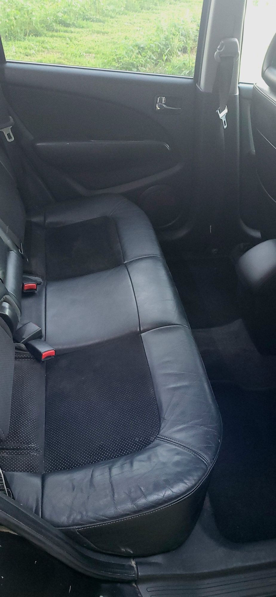 Mitsubishi Outlander 2.0t 4x4 B+G