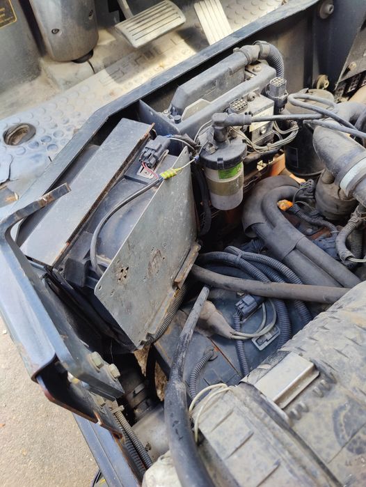 Навантажувач погрузчик кара