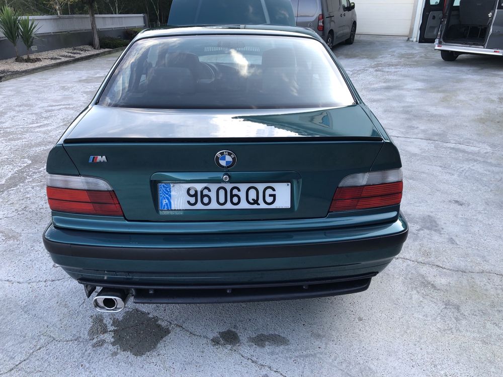 BMW 318 is E36 Coupe