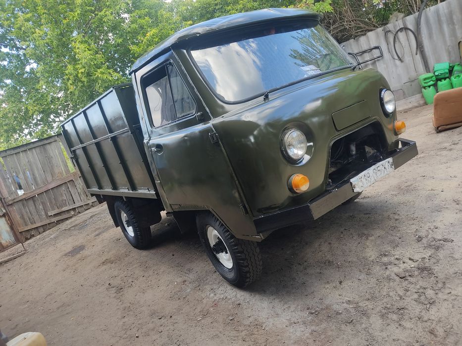 Продам док  УАЗ 3303