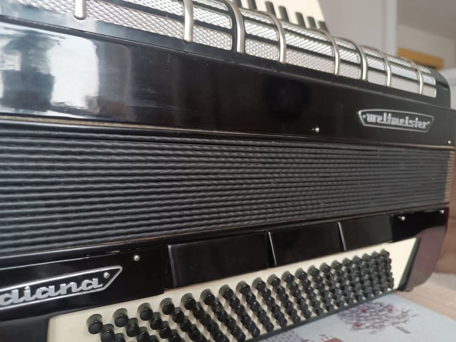 Akordeon Weltmeister 120 Diana +Futerał