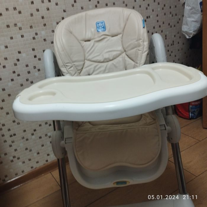 Дитячий стілець для годування від0-4 рок