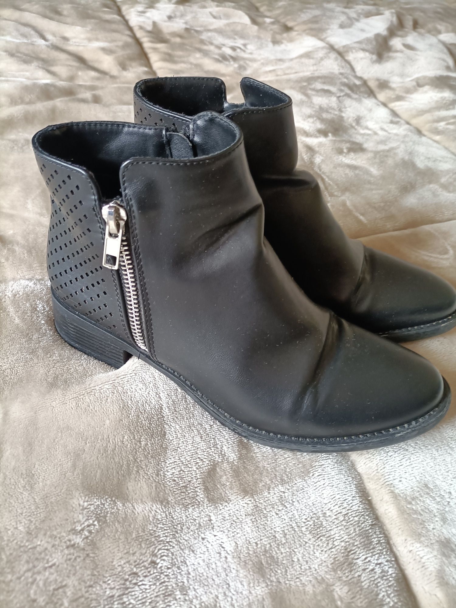 Botas /botins  n 35