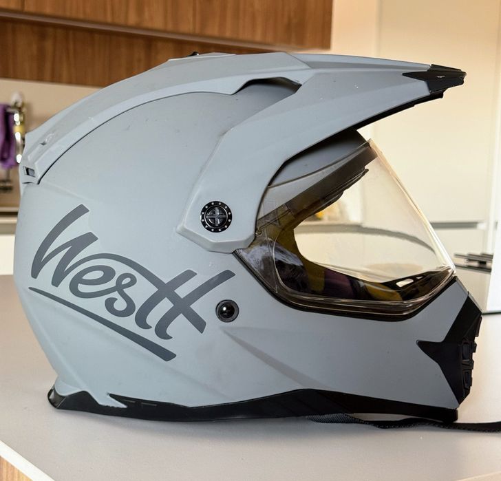 Capacete Westt tamanho XL como novo