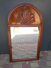 orzechowe lustro z koroną - antyk - po renowacji