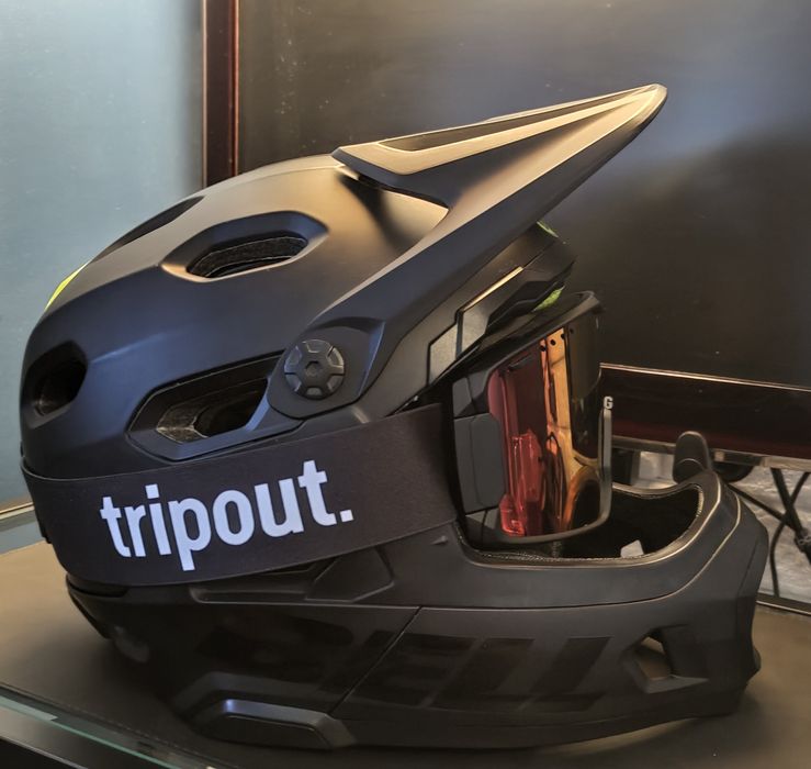 Kask BELL Super DH Mips