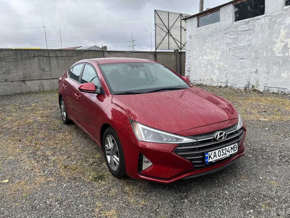 Оренда автомобіля в таксі, оренда авто, прокат авто Elantra