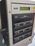 Vendo torre de CD - DVD multi gravador