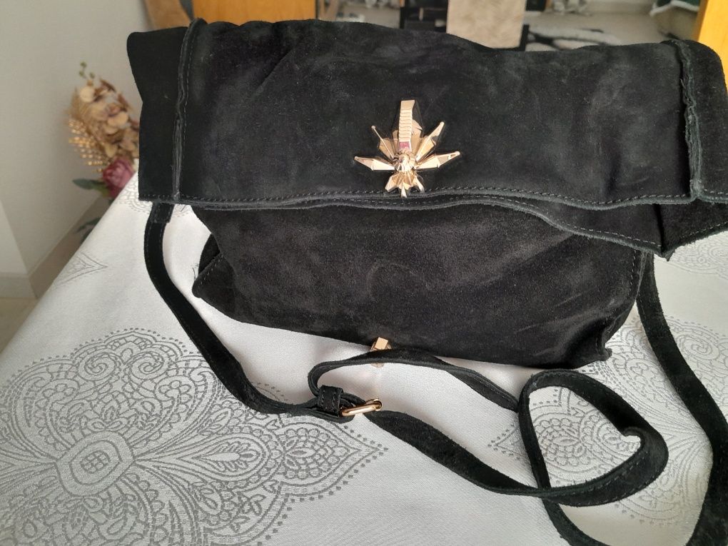 Torebka zara zamszowa, bardzo modna