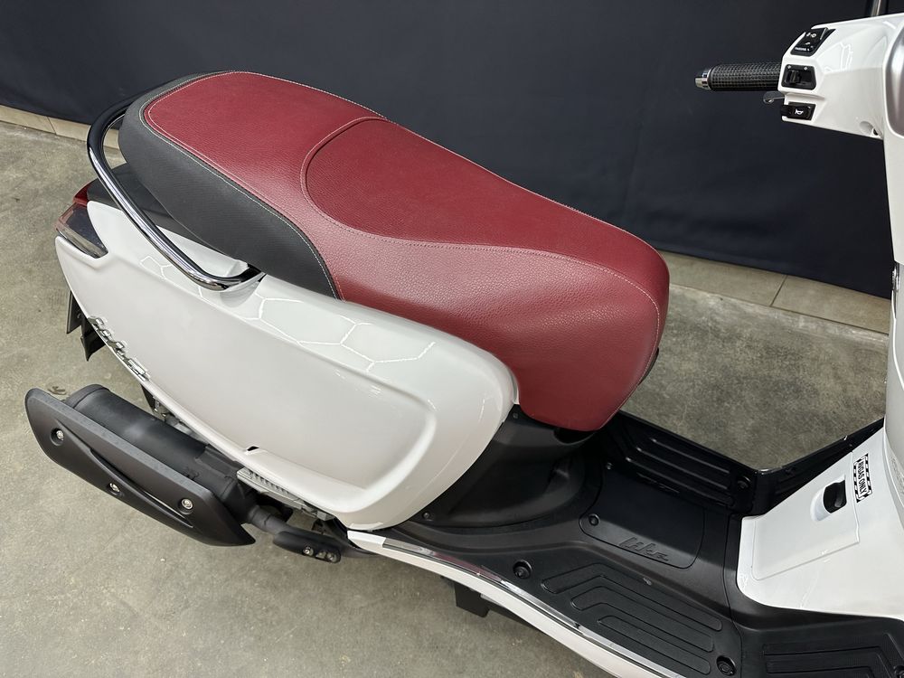 Kymco Like 125 ala VESPA  /  możliwy Transport