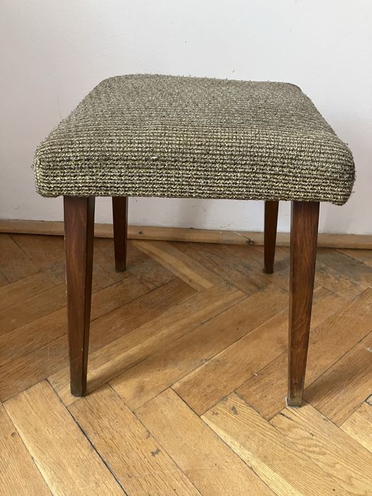 Dawny taboret, podnozek tapicerowany vintage prl