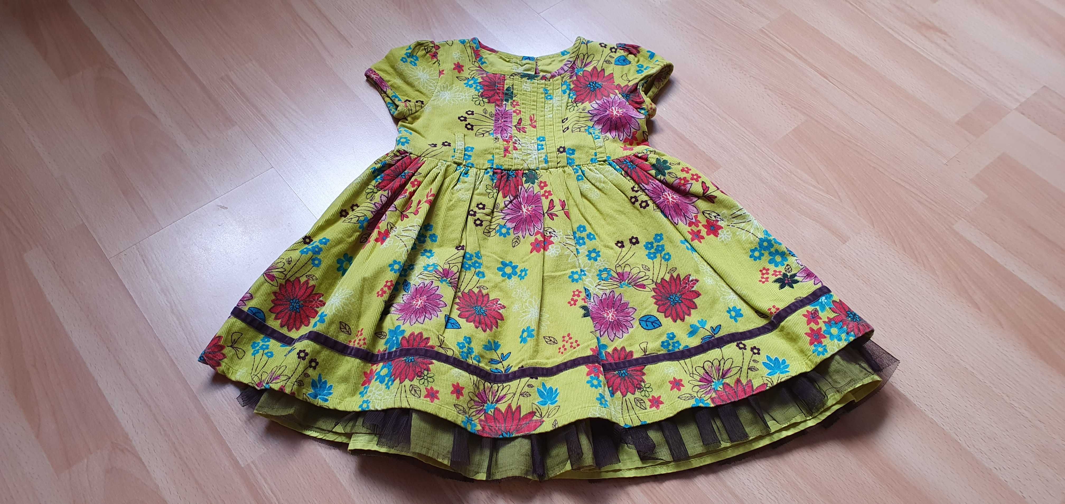 Śliczna wizytowa sukienka firmy Marks&Spencer rozmiar 90cm