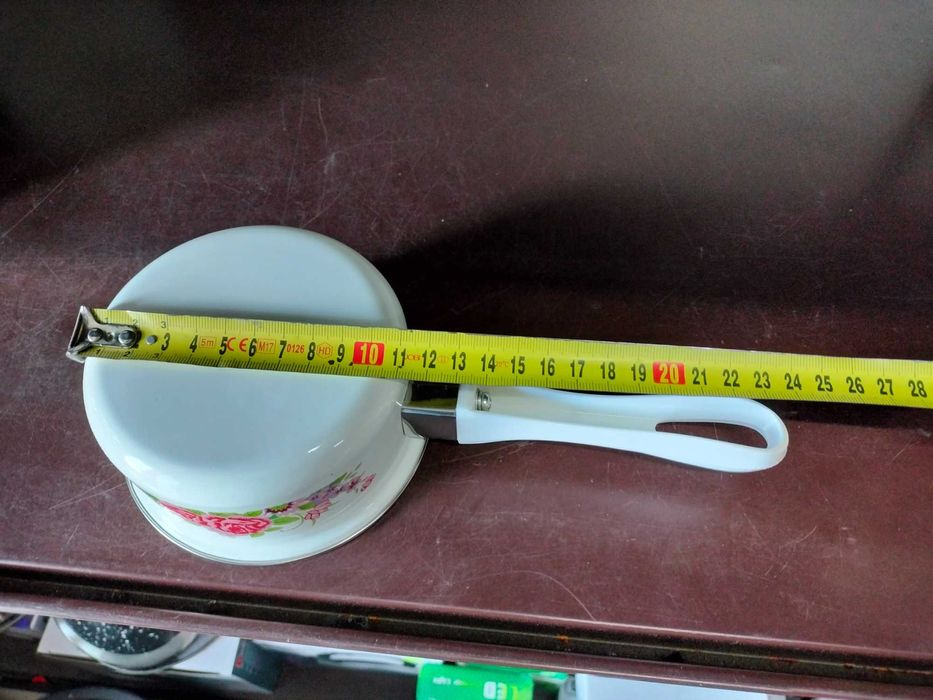 Zestaw 5 rondelków emaliowanych nowych zapakowanych garnki na indukcję