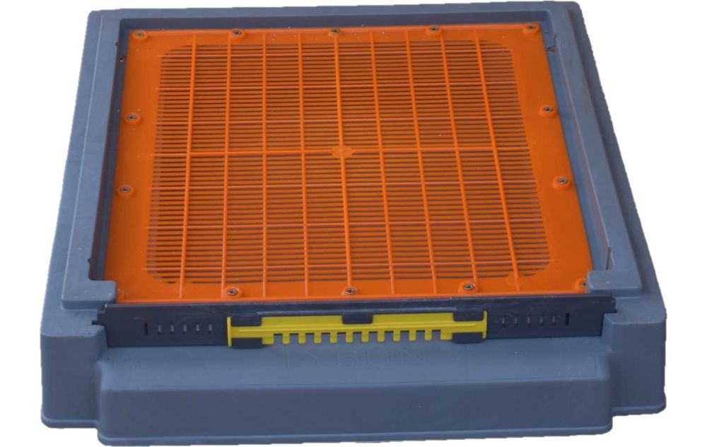 Dennica niska plastikowa wielkopolska ule pszczoły pasieka