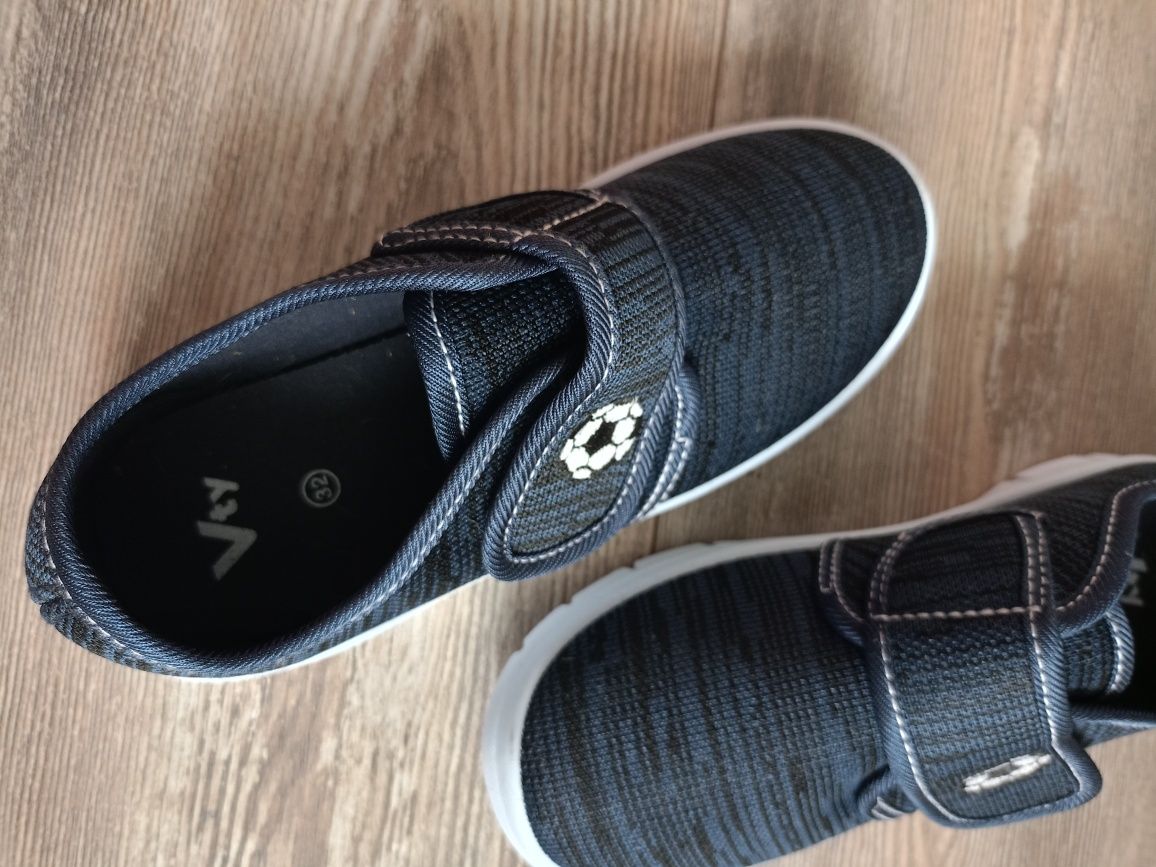 Nowe Buty dla chłopca rozmiar 32