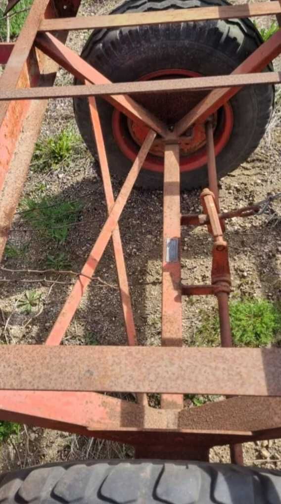 Reboque agrícola