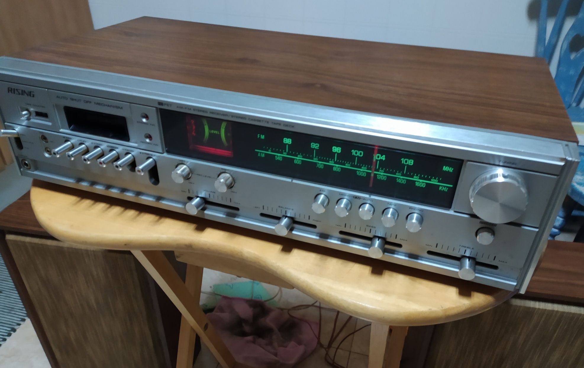 Rising STR 303 receiver, leitor cassetes, e amplificador. Vintage