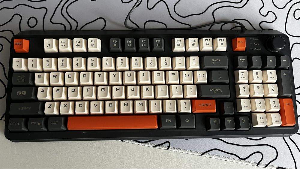 Ігрова клавіатура XUNFOX K82 з підсвіткою