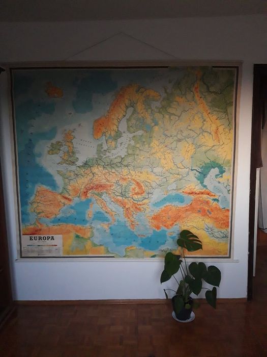 Duża szkolna mapa Europy dekoracja do zawieszenia