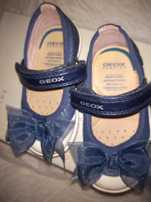 Sapatos Geox para bebê menina
