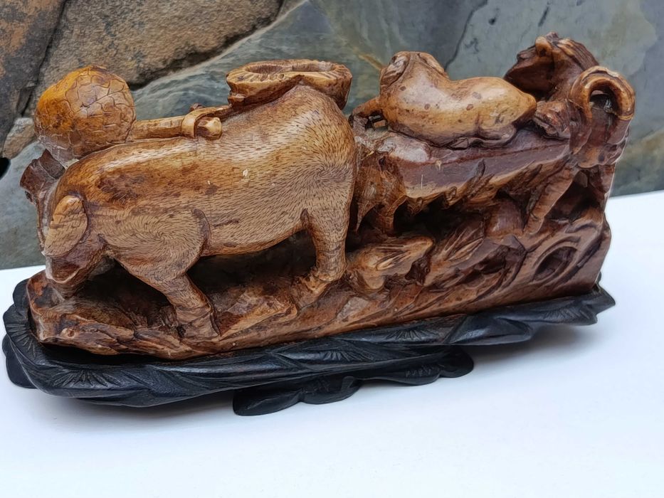 Grupo escultórico pedra-sabão China Dinastia Qing XIX tamarindo 17 cm