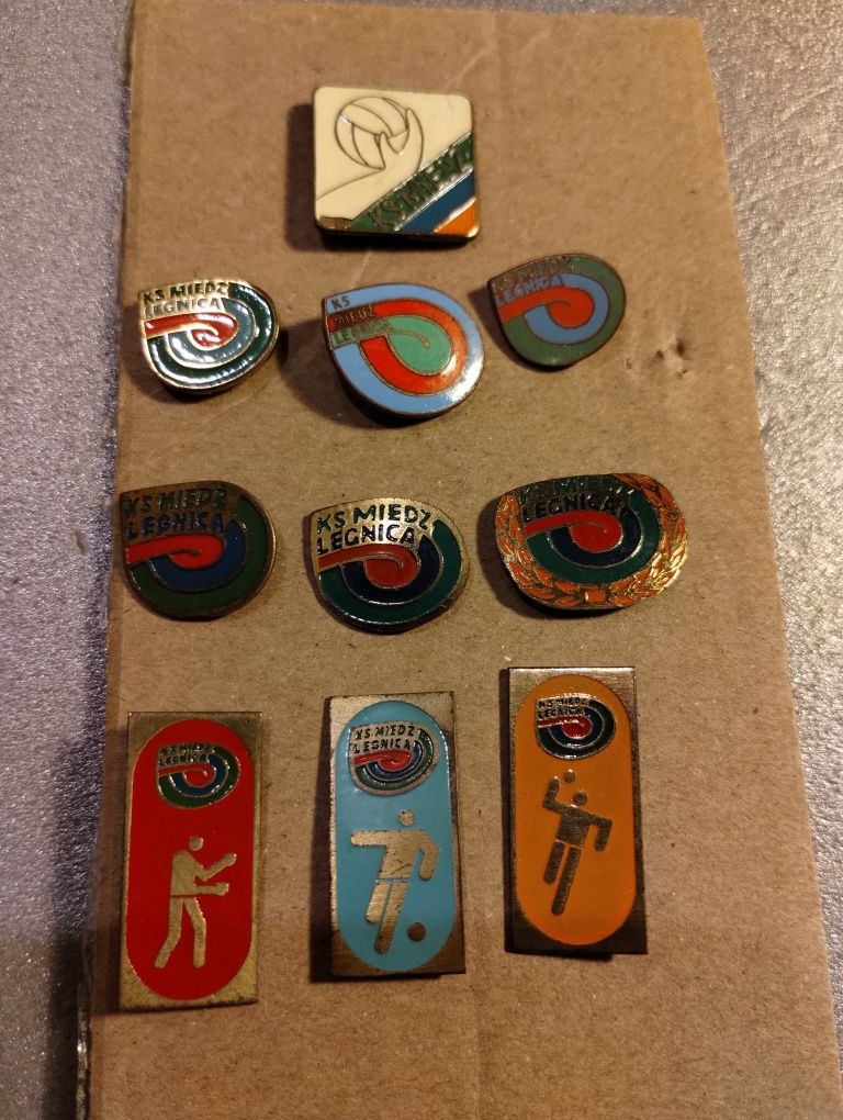 KS MIEDŹ LEGNICA - zestaw odznak - przypinki piny wpinki odznaki pins