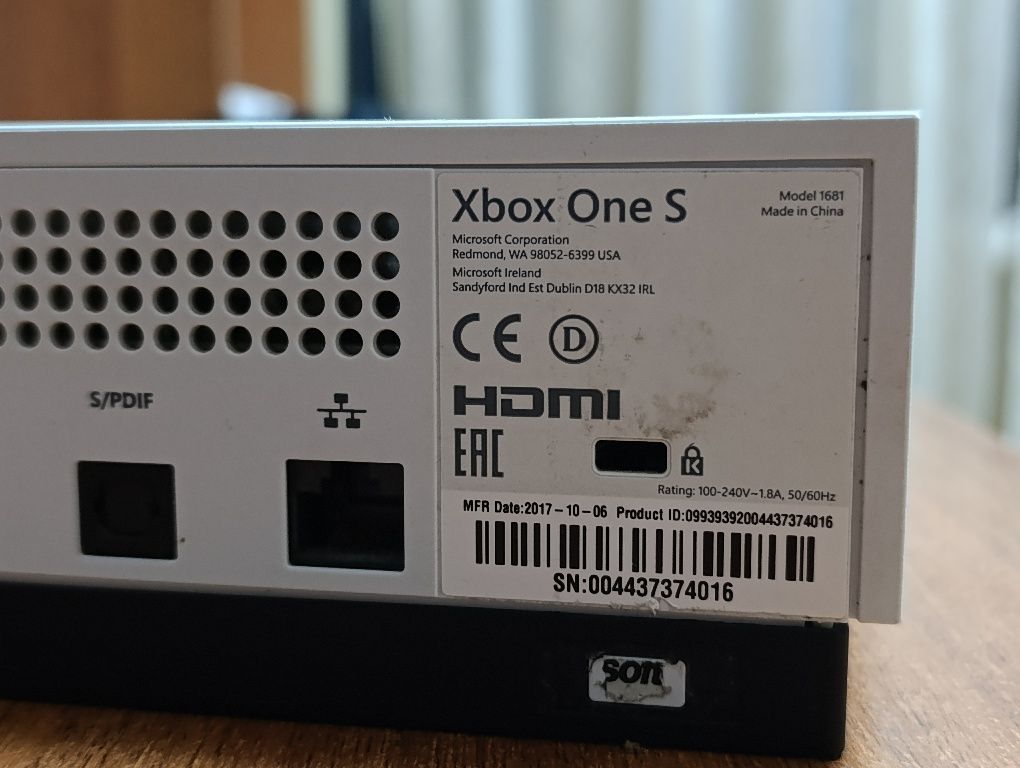 Xbox one S 1TB + диски з іграми