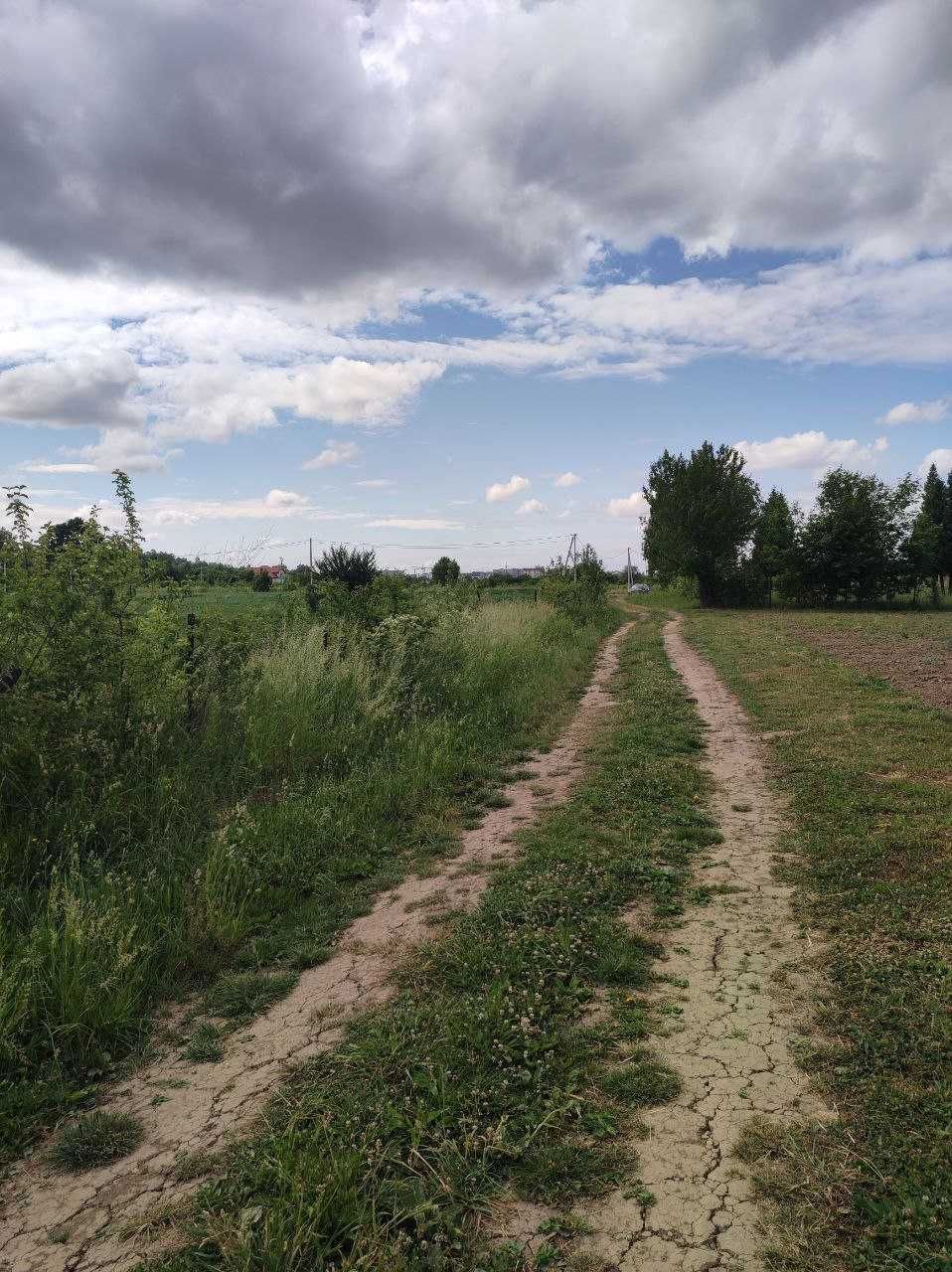 Продаж земельної ділянки під будівництво в с.Клузів _N