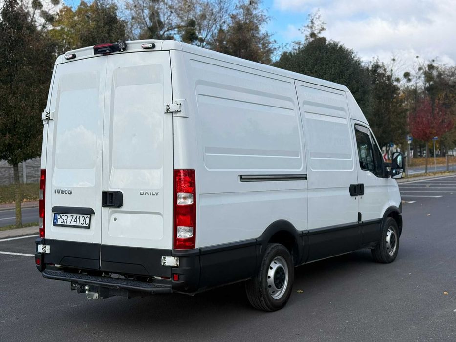 Iveco Daily L2H2 35S15 2014r 2.3 HAK 3.5T ŁADOWNOŚĆ - 1199 KG!!