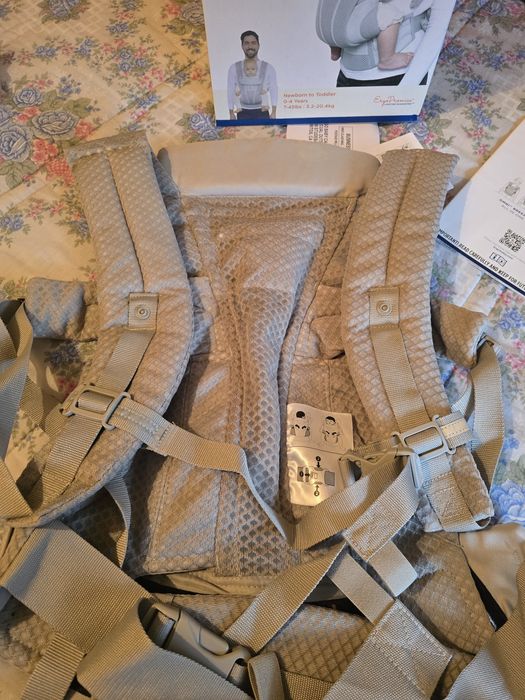 Marsupio ergobaby omni brezze