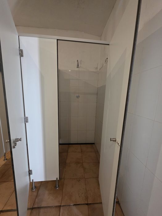 Cabine de chuveiro em compacto fenolico  usadas