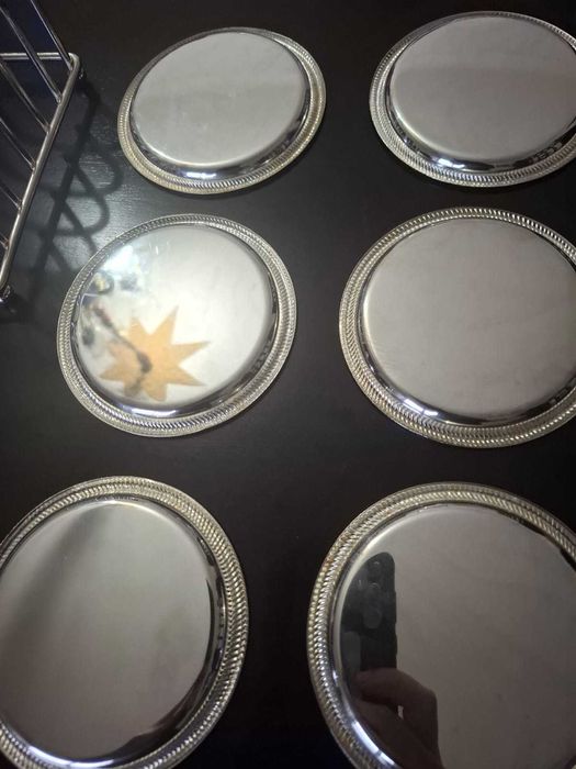 Porta-copos banhados a prata com suporte