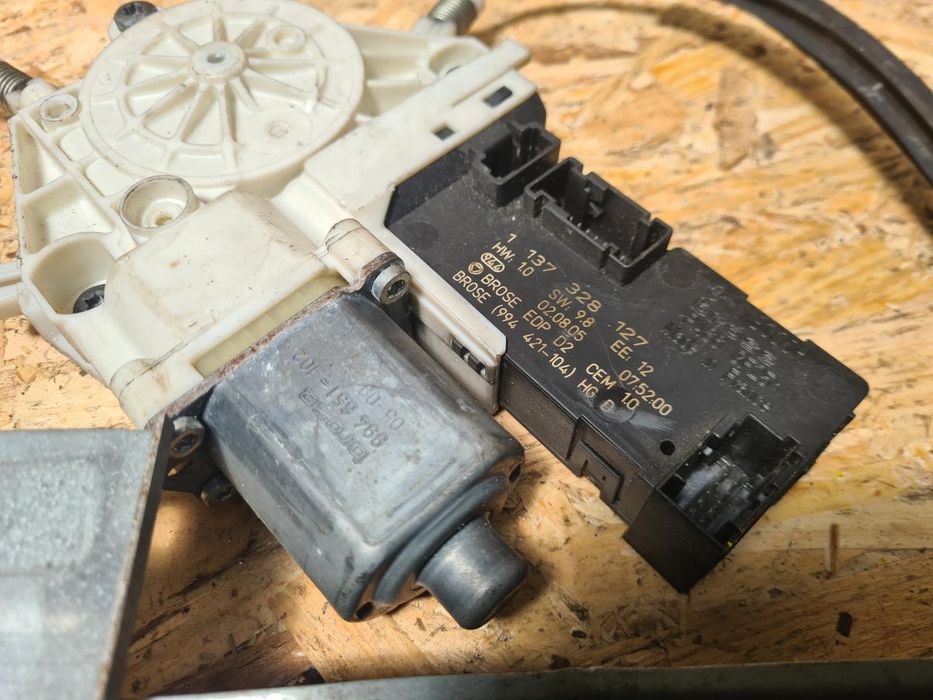 Elevador vidros frente direito PEUGEOT 407 (6D_)